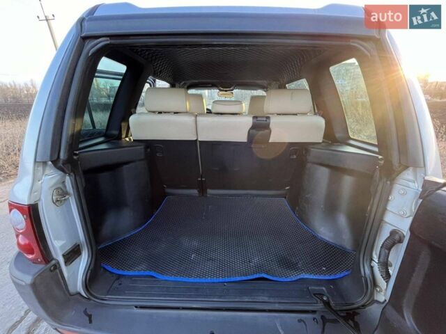 Сірий Ленд Ровер Freelander, об'ємом двигуна 2 л та пробігом 138 тис. км за 6600 $, фото 23 на Automoto.ua
