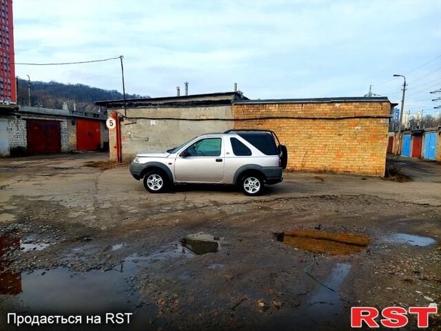 Серый Ленд Ровер Фрилендер, объемом двигателя 2 л и пробегом 300 тыс. км за 2750 $, фото 2 на Automoto.ua