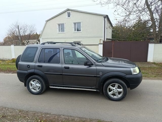 Серый Ленд Ровер Фрилендер, объемом двигателя 1.8 л и пробегом 245 тыс. км за 2800 $, фото 2 на Automoto.ua