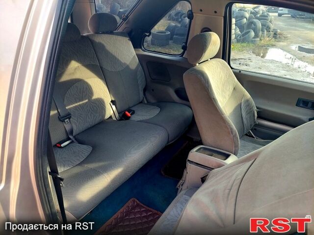 Серый Ленд Ровер Фрилендер, объемом двигателя 2 л и пробегом 300 тыс. км за 2750 $, фото 6 на Automoto.ua