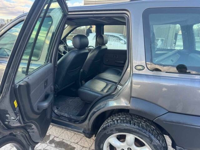 Сірий Ленд Ровер Freelander, об'ємом двигуна 2.2 л та пробігом 190 тис. км за 3025 $, фото 8 на Automoto.ua
