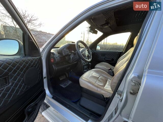 Сірий Ленд Ровер Freelander, об'ємом двигуна 2 л та пробігом 138 тис. км за 6600 $, фото 10 на Automoto.ua