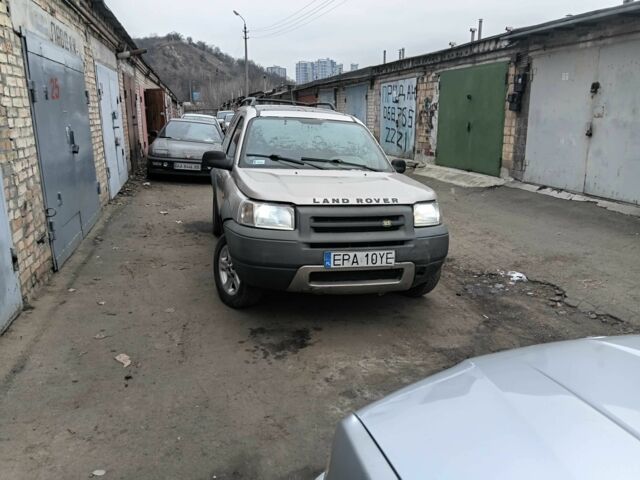 Серый Ленд Ровер Фрилендер, объемом двигателя 2 л и пробегом 200 тыс. км за 2800 $, фото 1 на Automoto.ua