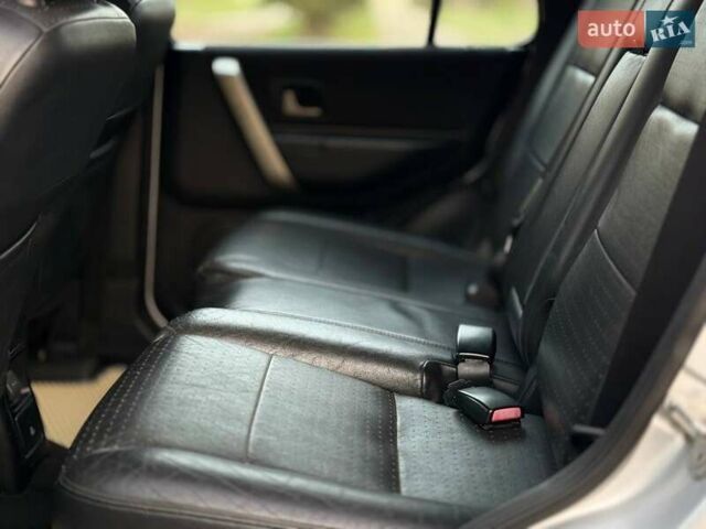 Серый Ленд Ровер Фрилендер, объемом двигателя 2.5 л и пробегом 227 тыс. км за 6799 $, фото 18 на Automoto.ua