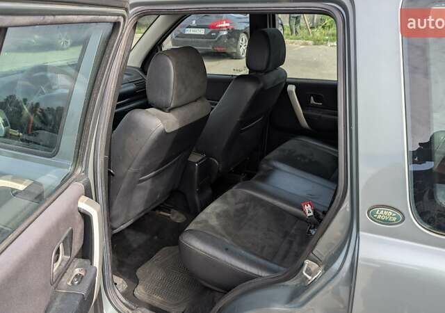 Сірий Ленд Ровер Freelander, об'ємом двигуна 2 л та пробігом 189 тис. км за 5500 $, фото 7 на Automoto.ua