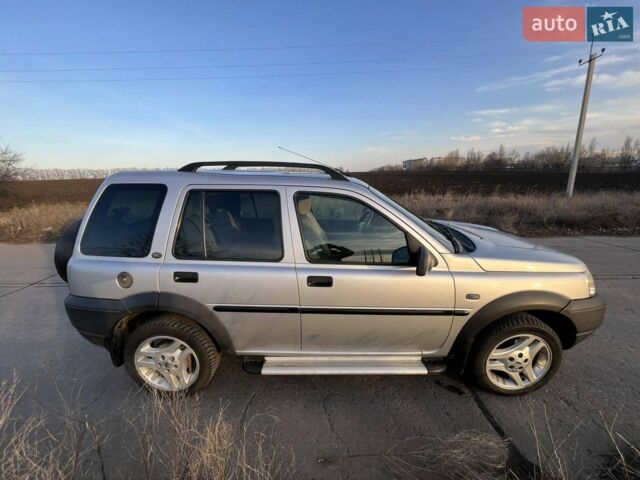 Сірий Ленд Ровер Freelander, об'ємом двигуна 2 л та пробігом 138 тис. км за 6600 $, фото 7 на Automoto.ua