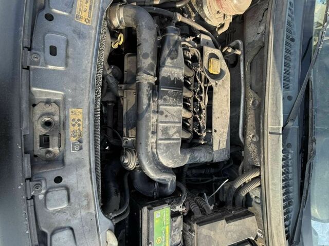 Серый Ленд Ровер Фрилендер, объемом двигателя 2 л и пробегом 277 тыс. км за 3000 $, фото 8 на Automoto.ua