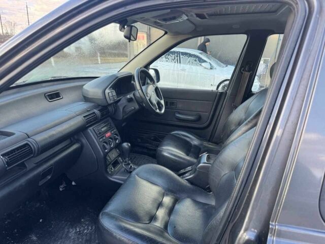 Сірий Ленд Ровер Freelander, об'ємом двигуна 2.2 л та пробігом 190 тис. км за 3025 $, фото 7 на Automoto.ua