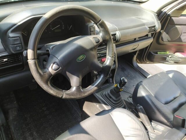 Серый Ленд Ровер Фрилендер, объемом двигателя 2 л и пробегом 150 тыс. км за 2900 $, фото 3 на Automoto.ua