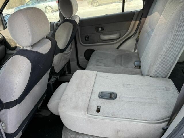 Серый Ленд Ровер Фрилендер, объемом двигателя 2 л и пробегом 277 тыс. км за 3000 $, фото 7 на Automoto.ua