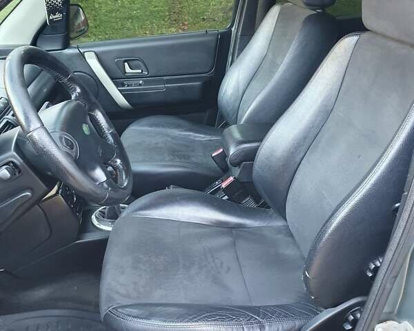 Серый Ленд Ровер Фрилендер, объемом двигателя 1.95 л и пробегом 309 тыс. км за 7300 $, фото 32 на Automoto.ua