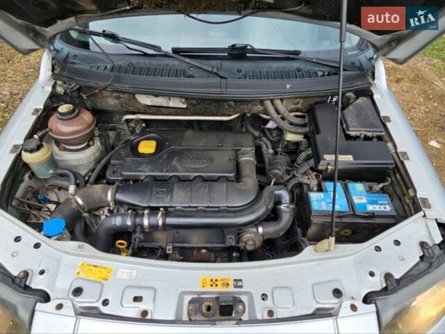 Серый Ленд Ровер Фрилендер, объемом двигателя 1.95 л и пробегом 322 тыс. км за 8100 $, фото 29 на Automoto.ua