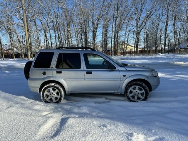Сірий Ленд Ровер Freelander, об'ємом двигуна 2 л та пробігом 290 тис. км за 3999 $, фото 3 на Automoto.ua