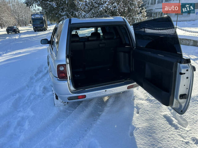 Сірий Ленд Ровер Freelander, об'ємом двигуна 2 л та пробігом 290 тис. км за 3999 $, фото 11 на Automoto.ua