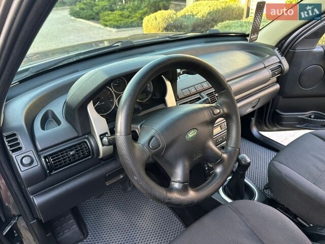 Сірий Ленд Ровер Freelander, об'ємом двигуна 2 л та пробігом 410 тис. км за 5200 $, фото 38 на Automoto.ua