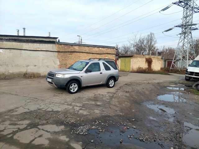 Серый Ленд Ровер Фрилендер, объемом двигателя 2 л и пробегом 310 тыс. км за 2750 $, фото 1 на Automoto.ua