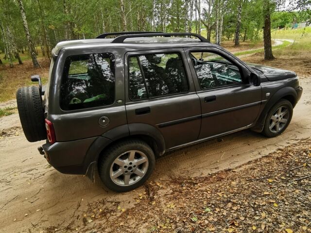 Серый Ленд Ровер Фрилендер, объемом двигателя 2 л и пробегом 242 тыс. км за 3000 $, фото 2 на Automoto.ua