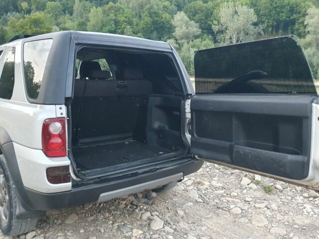 Сірий Ленд Ровер Freelander, об'ємом двигуна 2 л та пробігом 322 тис. км за 6205 $, фото 19 на Automoto.ua