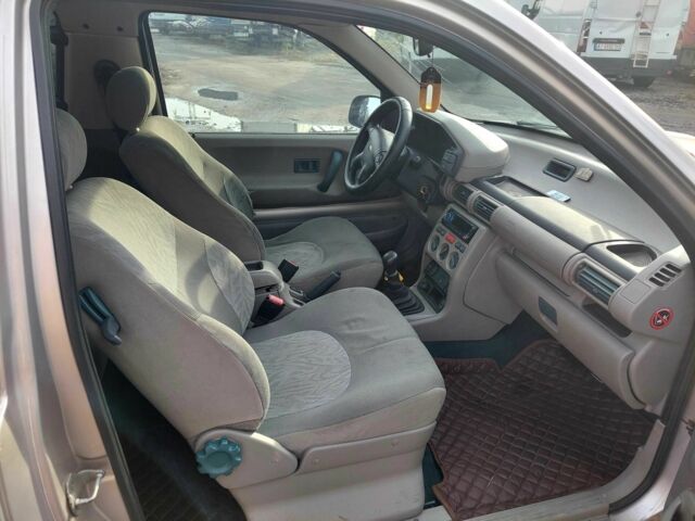 Серый Ленд Ровер Фрилендер, объемом двигателя 2 л и пробегом 310 тыс. км за 2750 $, фото 5 на Automoto.ua