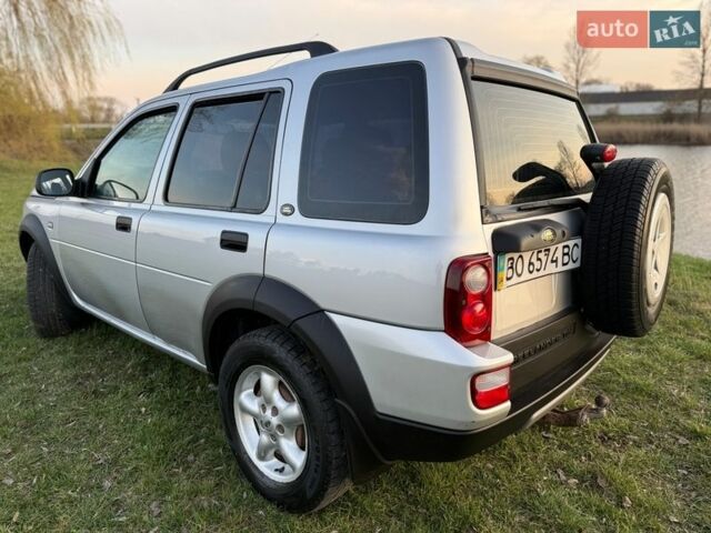 Серый Ленд Ровер Фрилендер, объемом двигателя 1.95 л и пробегом 323 тыс. км за 6000 $, фото 80 на Automoto.ua