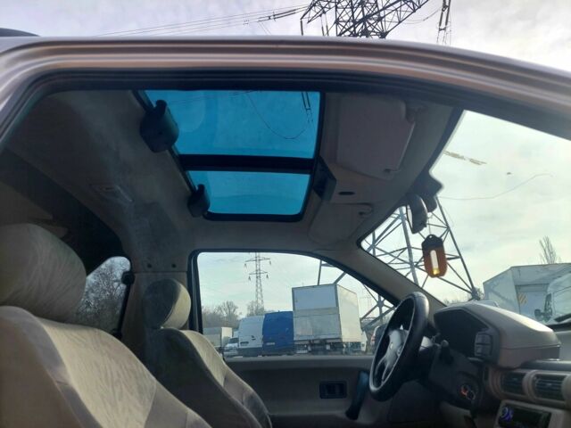 Серый Ленд Ровер Фрилендер, объемом двигателя 2 л и пробегом 310 тыс. км за 2750 $, фото 7 на Automoto.ua