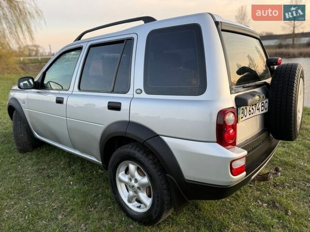 Серый Ленд Ровер Фрилендер, объемом двигателя 1.95 л и пробегом 323 тыс. км за 6000 $, фото 67 на Automoto.ua