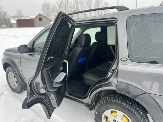 Сірий Ленд Ровер Freelander, об'ємом двигуна 2 л та пробігом 350 тис. км за 6850 $, фото 7 на Automoto.ua