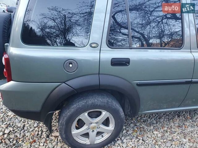 Серый Ленд Ровер Фрилендер, объемом двигателя 1.95 л и пробегом 309 тыс. км за 7300 $, фото 21 на Automoto.ua