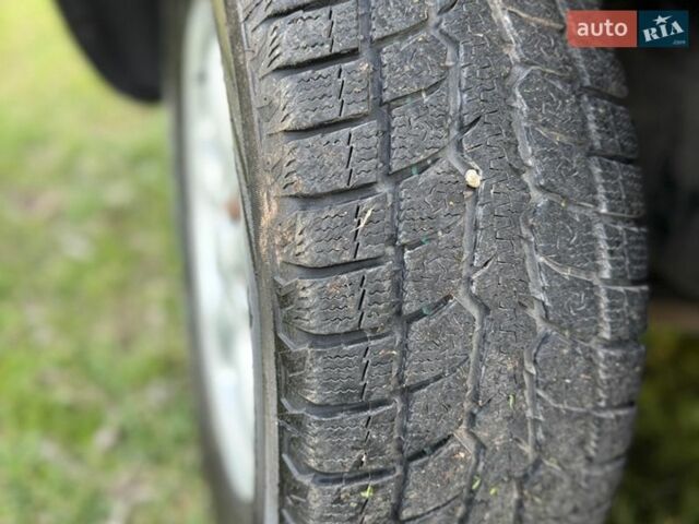 Серый Ленд Ровер Фрилендер, объемом двигателя 1.95 л и пробегом 323 тыс. км за 6000 $, фото 65 на Automoto.ua