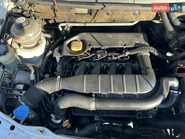 Сірий Ленд Ровер Freelander, об'ємом двигуна 2 л та пробігом 290 тис. км за 3999 $, фото 14 на Automoto.ua