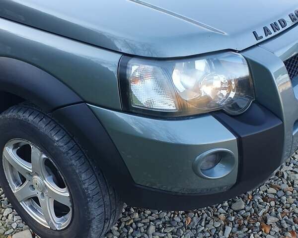 Серый Ленд Ровер Фрилендер, объемом двигателя 1.95 л и пробегом 309 тыс. км за 7300 $, фото 13 на Automoto.ua