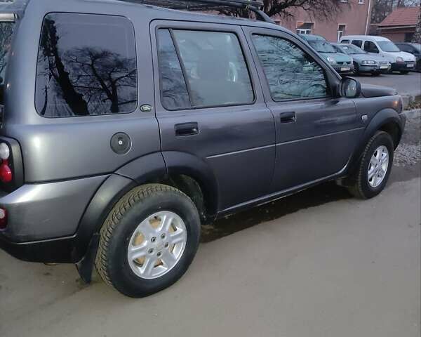 Сірий Ленд Ровер Freelander, об'ємом двигуна 2 л та пробігом 433 тис. км за 7000 $, фото 7 на Automoto.ua