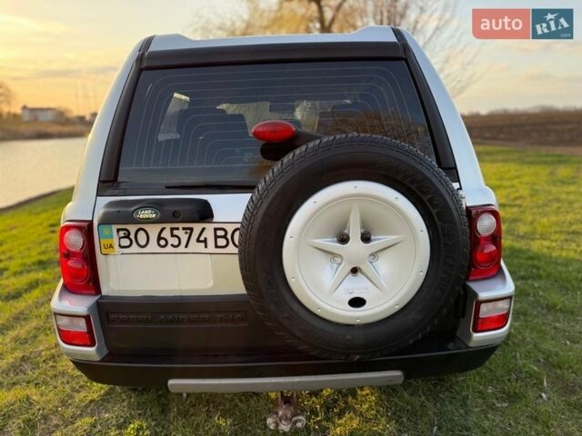 Серый Ленд Ровер Фрилендер, объемом двигателя 1.95 л и пробегом 323 тыс. км за 6000 $, фото 38 на Automoto.ua