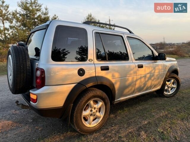 Серый Ленд Ровер Фрилендер, объемом двигателя 1.95 л и пробегом 323 тыс. км за 6000 $, фото 85 на Automoto.ua