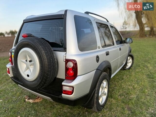 Серый Ленд Ровер Фрилендер, объемом двигателя 1.95 л и пробегом 323 тыс. км за 6000 $, фото 59 на Automoto.ua