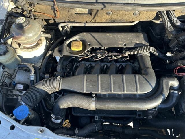 Сірий Ленд Ровер Freelander, об'ємом двигуна 2 л та пробігом 290 тис. км за 3999 $, фото 14 на Automoto.ua