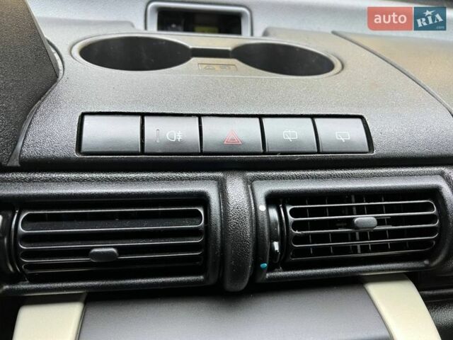 Сірий Ленд Ровер Freelander, об'ємом двигуна 2 л та пробігом 307 тис. км за 8000 $, фото 21 на Automoto.ua
