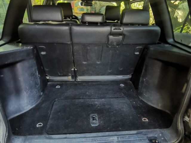 Серый Ленд Ровер Фрилендер, объемом двигателя 2 л и пробегом 242 тыс. км за 3000 $, фото 4 на Automoto.ua