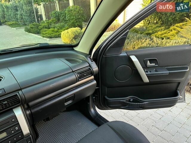 Сірий Ленд Ровер Freelander, об'ємом двигуна 2 л та пробігом 410 тис. км за 5200 $, фото 42 на Automoto.ua