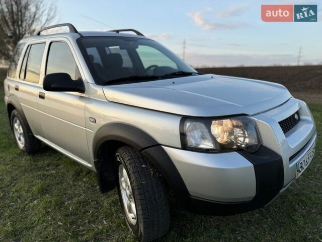 Серый Ленд Ровер Фрилендер, объемом двигателя 1.95 л и пробегом 323 тыс. км за 6000 $, фото 76 на Automoto.ua