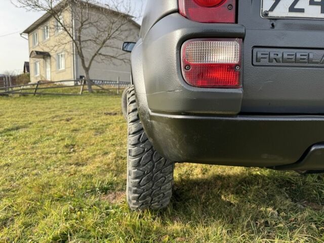 Серый Ленд Ровер Фрилендер, объемом двигателя 2 л и пробегом 252 тыс. км за 3700 $, фото 4 на Automoto.ua