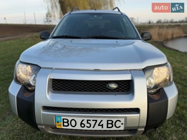 Серый Ленд Ровер Фрилендер, объемом двигателя 1.95 л и пробегом 323 тыс. км за 6000 $, фото 49 на Automoto.ua
