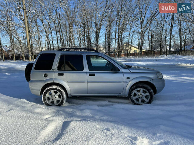 Сірий Ленд Ровер Freelander, об'ємом двигуна 2 л та пробігом 290 тис. км за 3999 $, фото 3 на Automoto.ua