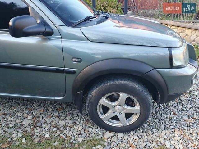 Серый Ленд Ровер Фрилендер, объемом двигателя 1.95 л и пробегом 309 тыс. км за 7300 $, фото 24 на Automoto.ua