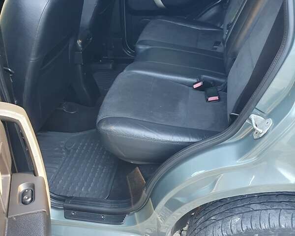 Серый Ленд Ровер Фрилендер, объемом двигателя 1.95 л и пробегом 309 тыс. км за 7300 $, фото 33 на Automoto.ua