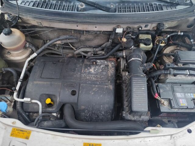 Сірий Ленд Ровер Freelander, об'ємом двигуна 2 л та пробігом 340 тис. км за 2100 $, фото 5 на Automoto.ua