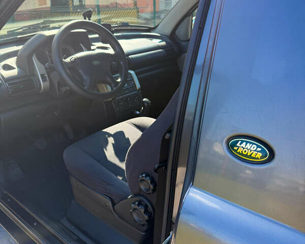 Сірий Ленд Ровер Freelander, об'ємом двигуна 1.95 л та пробігом 320 тис. км за 5900 $, фото 14 на Automoto.ua