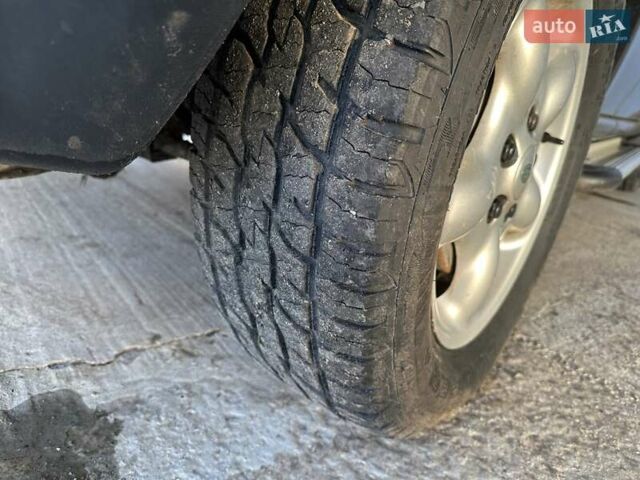 Сірий Ленд Ровер Freelander, об'ємом двигуна 1.95 л та пробігом 150 тис. км за 6800 $, фото 12 на Automoto.ua