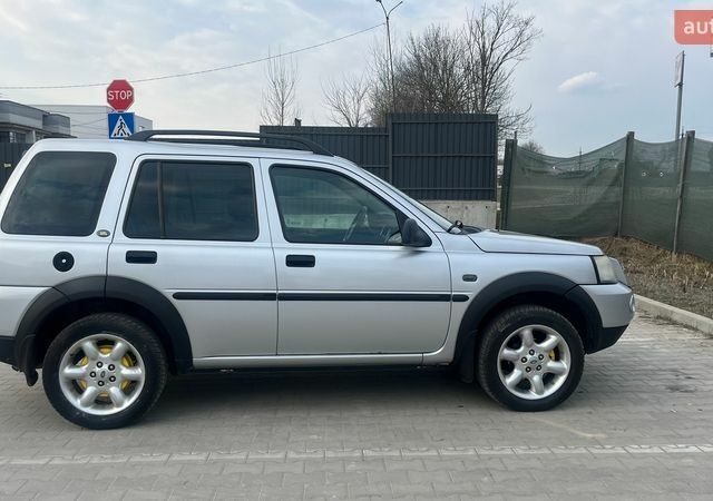 Серый Ленд Ровер Фрилендер, объемом двигателя 1.95 л и пробегом 205 тыс. км за 6900 $, фото 4 на Automoto.ua