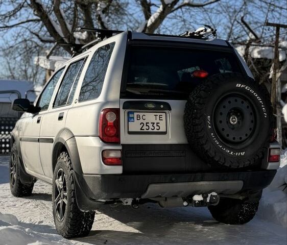 Серый Ленд Ровер Фрилендер, объемом двигателя 2 л и пробегом 205 тыс. км за 7999 $, фото 1 на Automoto.ua